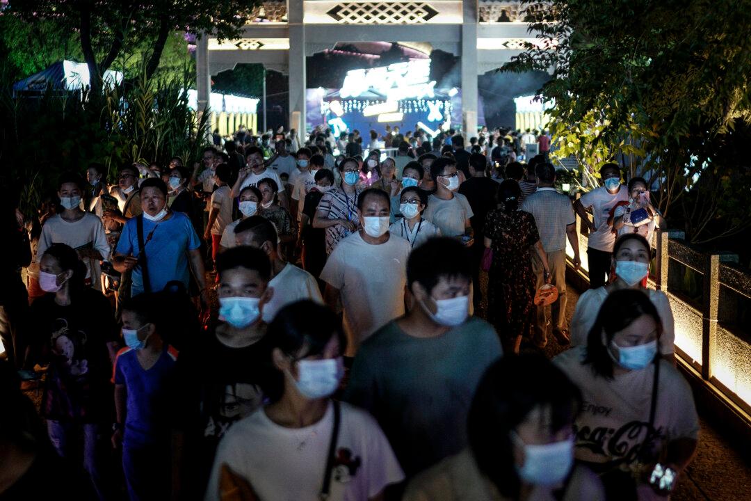 Chinese Regime Outlines Scenarios of COVID-19 Outbreak This Winter in China’s South