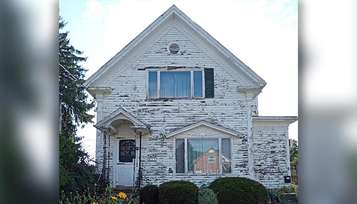 Elderly Couple Shamed by Neighbor for Unpainted Home Receives $43,000 in Donations