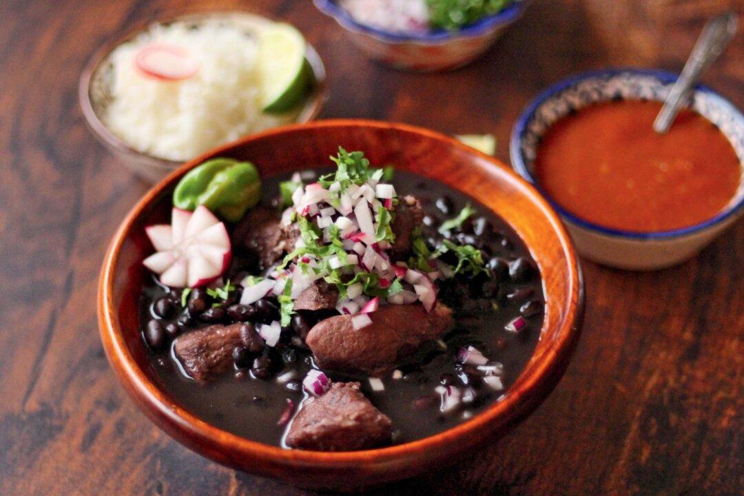 Frijol con Puerco (Pork and Beans)