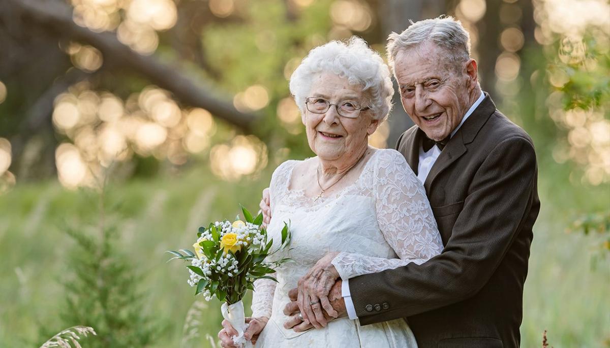 Couple, 88 and 81, Had a Touching Photoshoot in Original Wedding Attire for 60th Anniversary