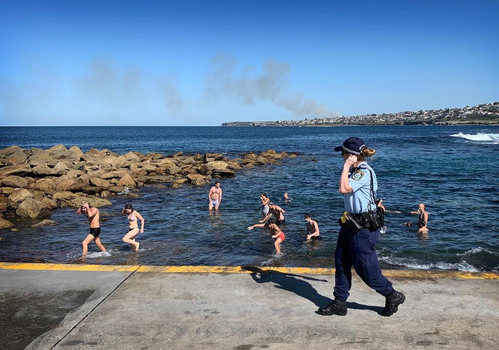 Australian Social Distancing Rates Falling While Distress, Loneliness and Job Loss Expectations Higher for Victorians