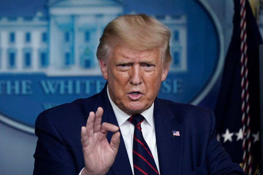 Trump Says He Has Not Seen Proof of Navalny Poisoning, Awaits Results From Germany