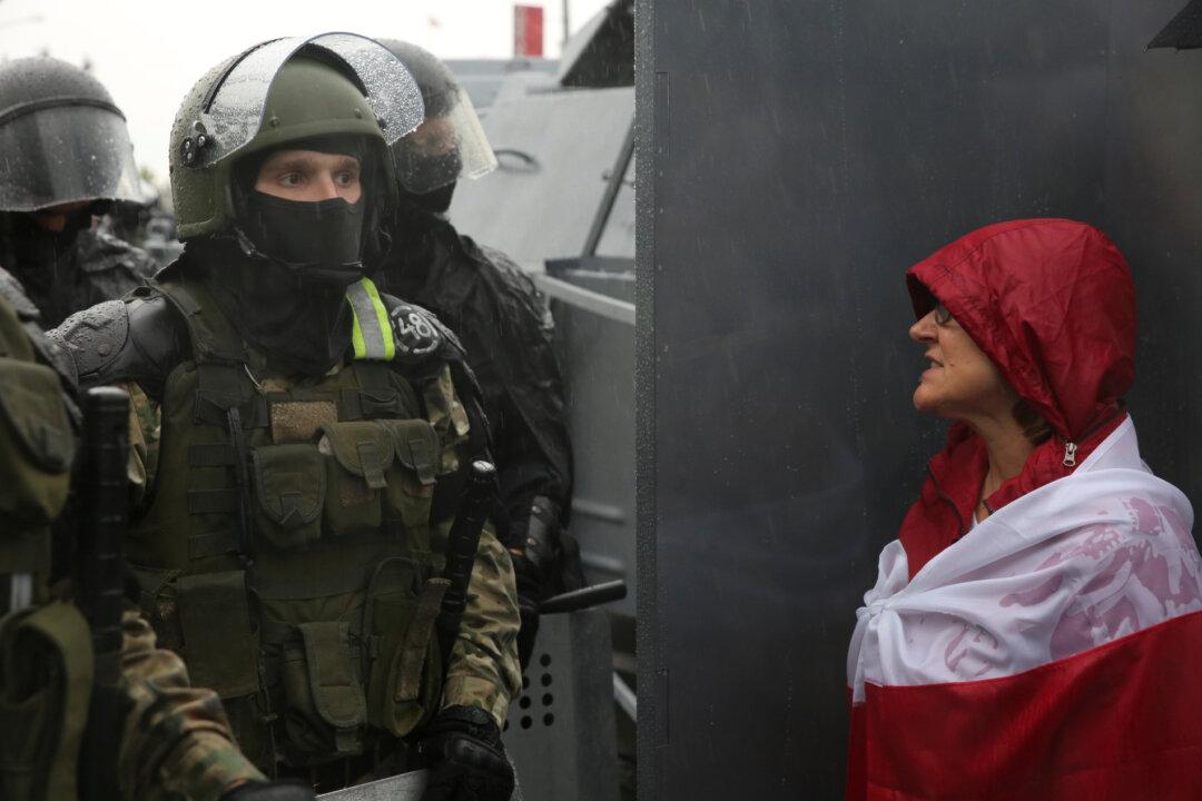 Belarus Protesters March in Minsk Despite Government Warning