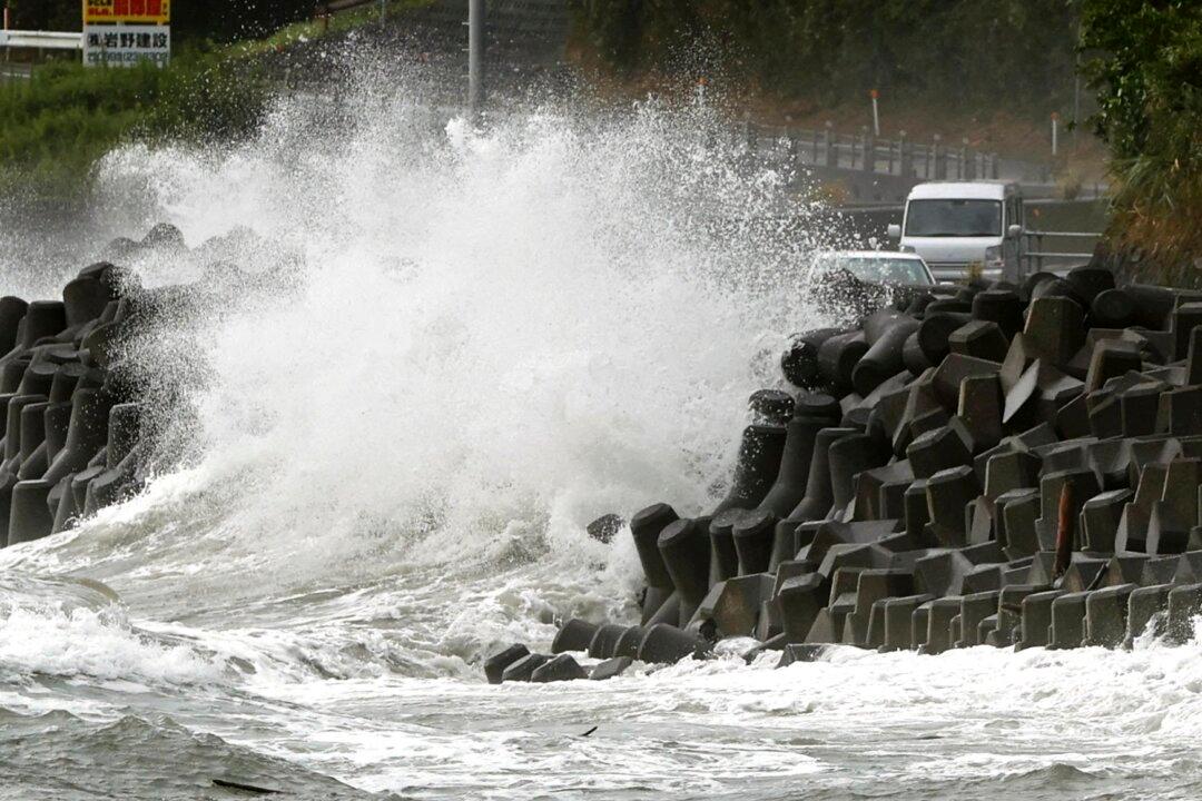 Typhoon Haishen Unleashes Rain, Strong Winds in Southern Japan