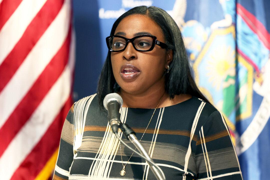 Rochester Mayor Announces Police Reforms Following Daniel Prude Death