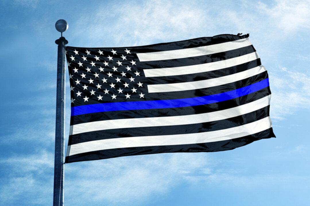 ‘You’re Targeting Us’: Connecticut College Removes US Flag Variations, Leaves Pride Flag at Dorms