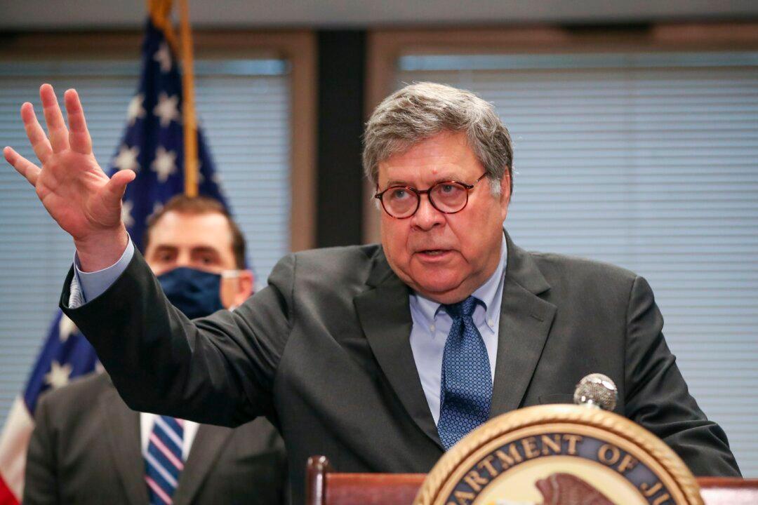 US Attorney Denies Report that Barr Considered Criminal Charges Against Seattle Mayor