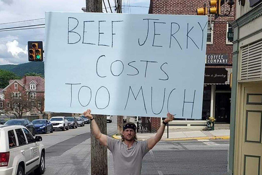 One Sign at a Time, Pennsylvania Veteran Makes the World a Better Place