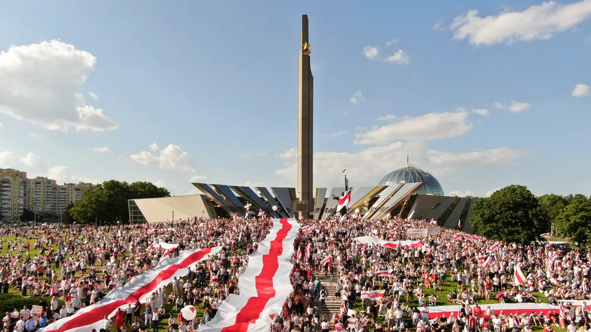 Belarus Frees 123 Political Prisoners in US-Brokered Deal thumbnail