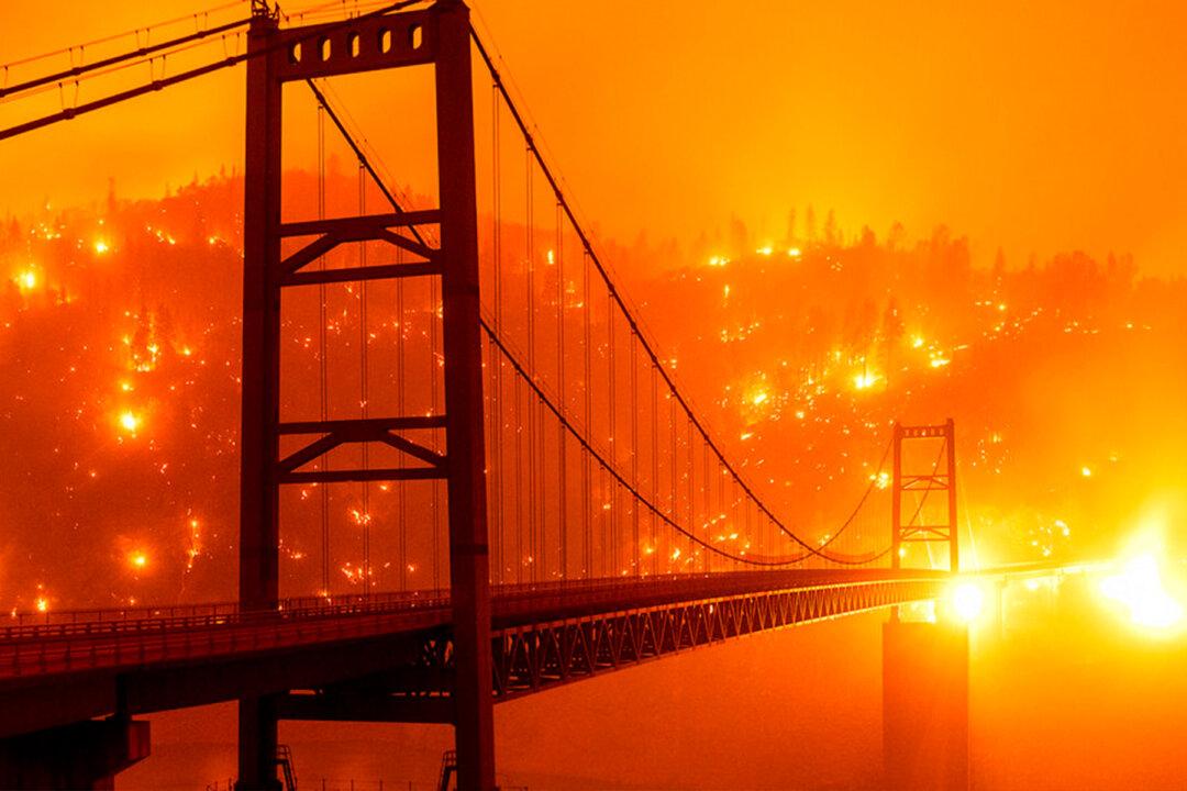‘It Was Surreal’: Orange and Red Skies Blanketed Bay Area During the Wildfires