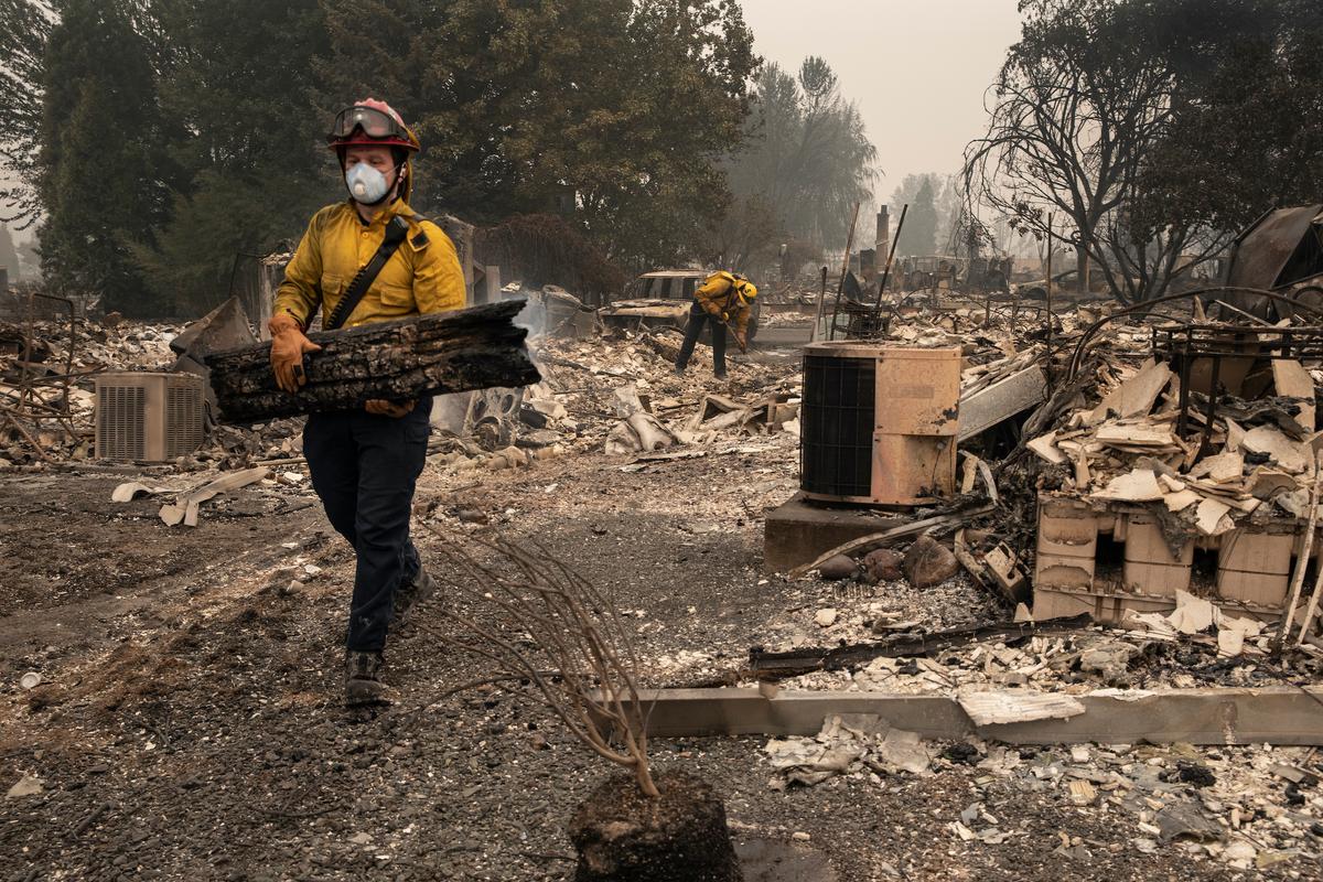 Oregon’s Top Fire Official Resigns, Governor’s Office ‘Preparing for a Mass Fatality Event’