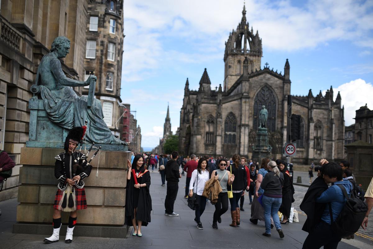 ‘Woke’ Culture at Edinburgh University Causes Push-back from Faculty