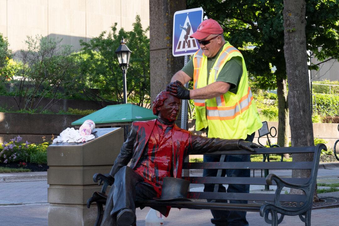 Cameras Installed to Monitor Sir John A. Macdonald Statue in Kingston