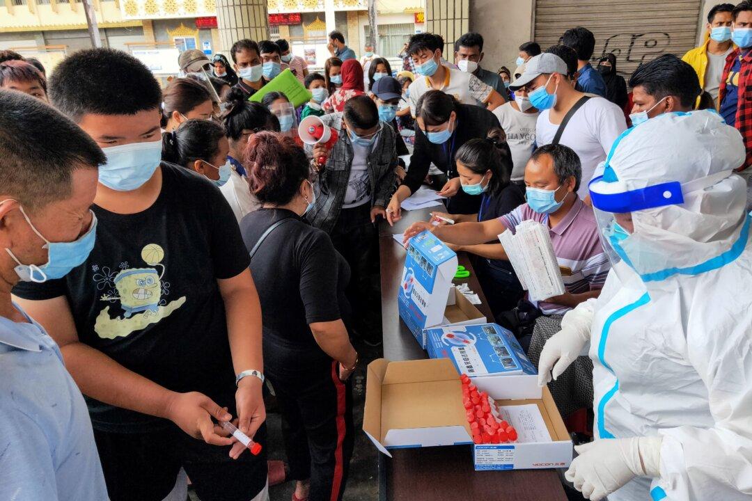 Southern China City Back in Lockdown Over CCP Virus Outbreak