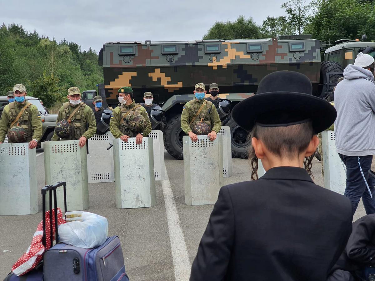 Ukraine Urges Jewish Pilgrims Stuck at Border to Turn Back
