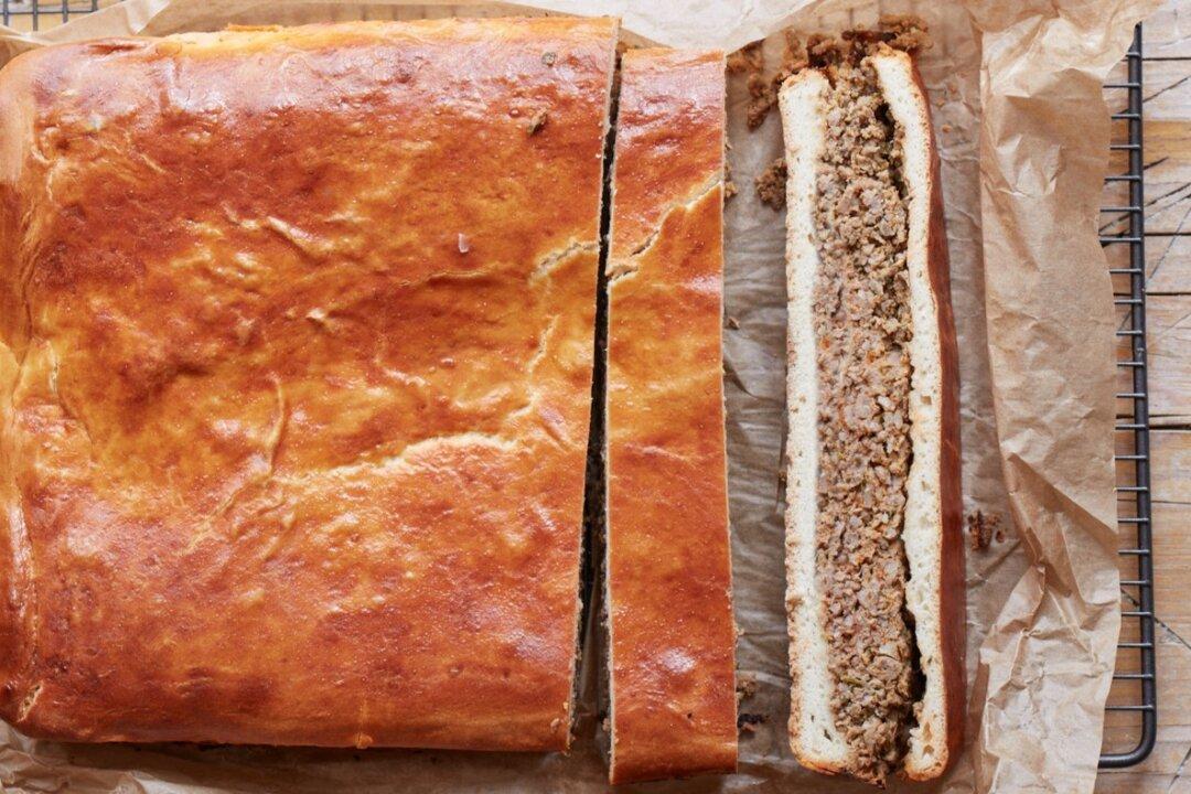 Romanian Meat Pie (Placinta cu Carne)