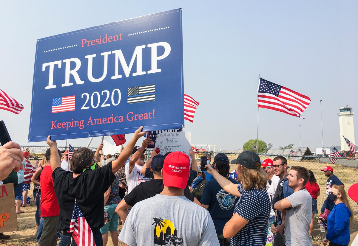 Trump Supporters and Non-Supporters Gather Peacefully for His Visit to California