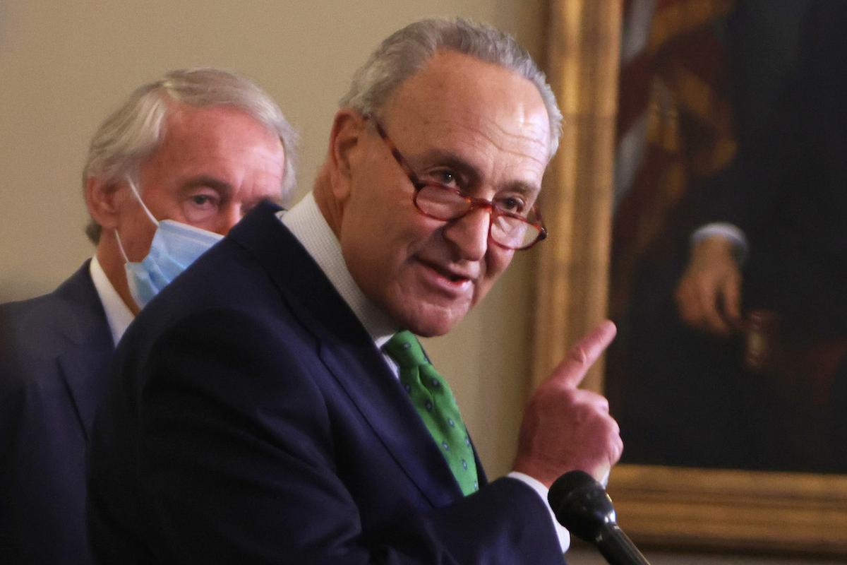 Sen. Chuck Schumer Calls for Testing And Tracing Program on Capitol Hill