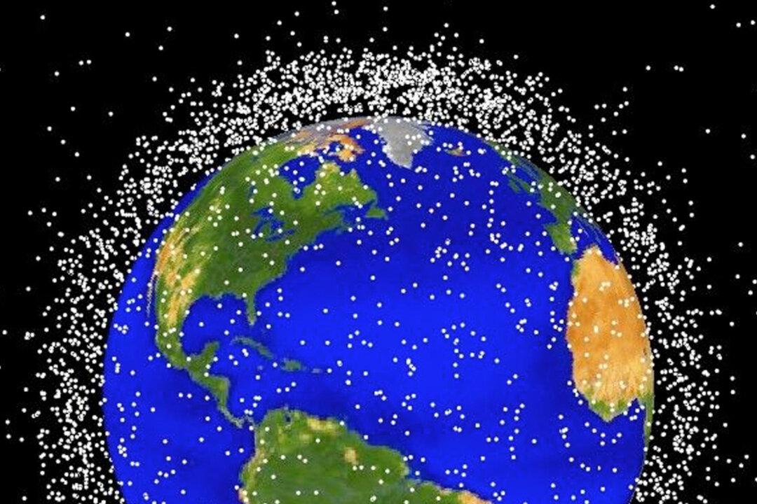 Operation Space Clean Up: Researchers Develop Novel Garbage Collection Methods