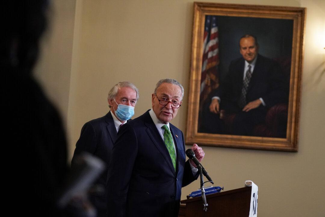 Schumer, Feinstein Say Senate Should Not Proceed Confirmation Amid Virus Diagnosis