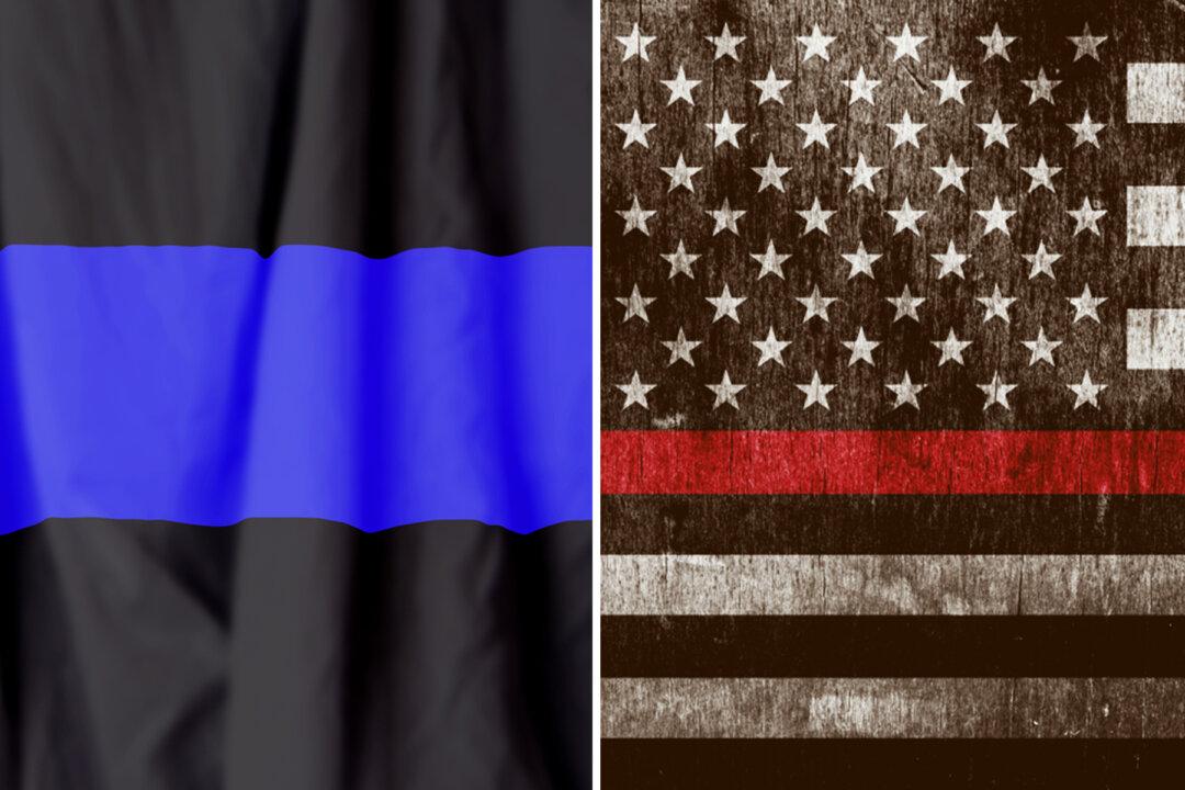 2 High School Football Players Suspended for Carrying Flags on Field Awarded Scholarships