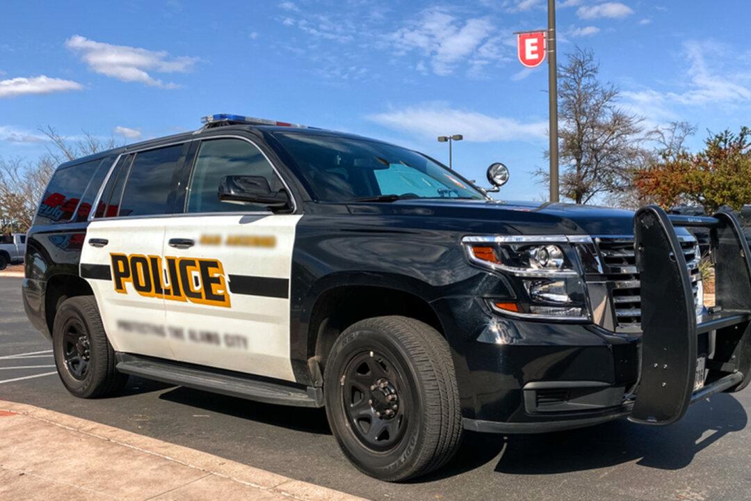 Two People Dead, Officer Wounded in San Antonio, Texas Police Traffic Stop: Officials