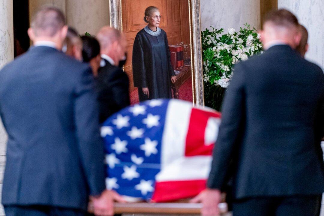 Ginsburg Remembered During Supreme Court Ceremony