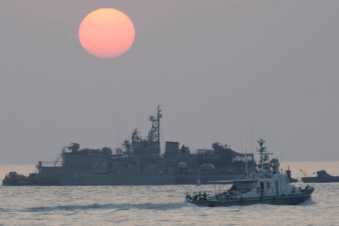 North Korea Shoots South Korean Official, Burns His Body: Seoul