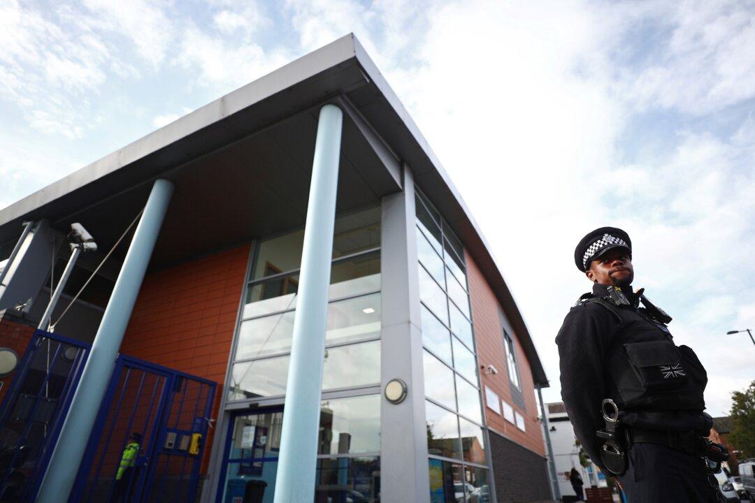 UK Police Officer Shot Dead at Custody Center in South London