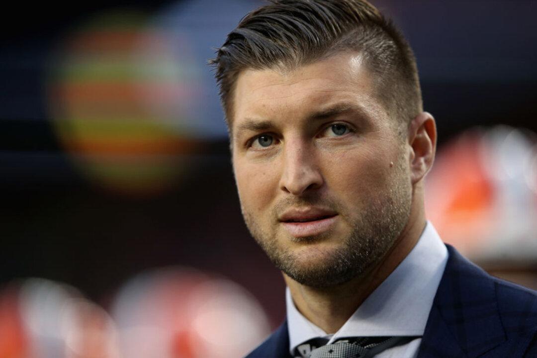 Tim Tebow Joins AG Barr to Fight Human Trafficking With $100M Grant to ‘Push Back This Evil’