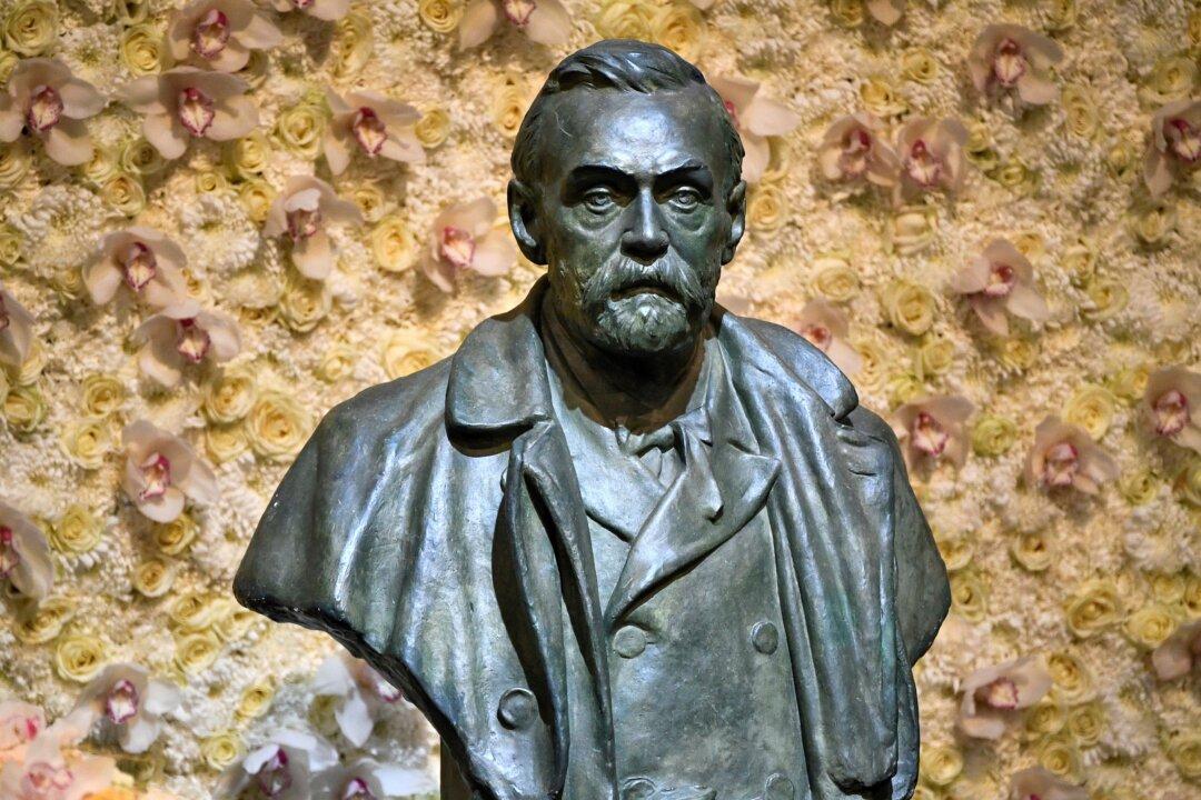 University of Alberta Researcher Shares Nobel Prize for Medicine