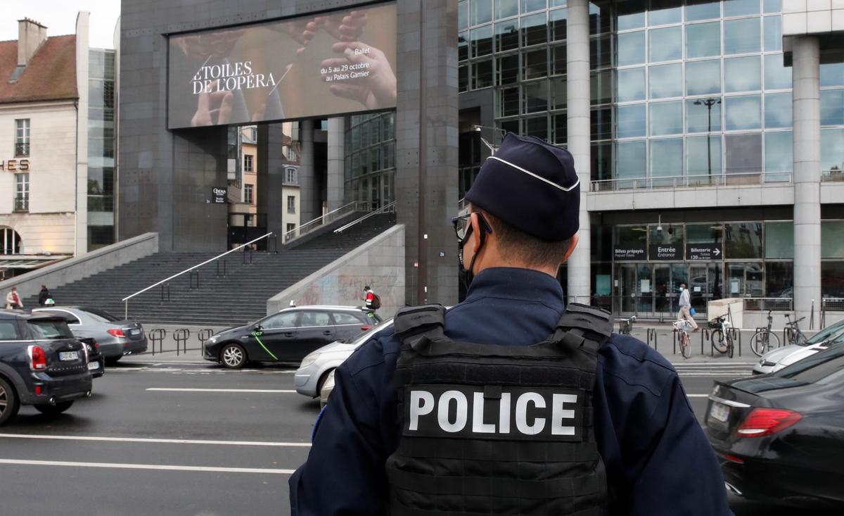 Paris Knife Attacker Suspect Says He Wanted to Go After Charlie Hebdo