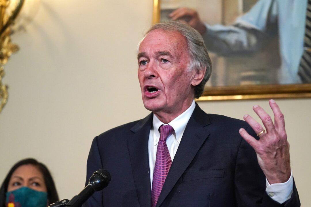 Sen. Markey Vows to ‘Do Everything in My Power’ to Stop Trump’s SCOTUS Pick