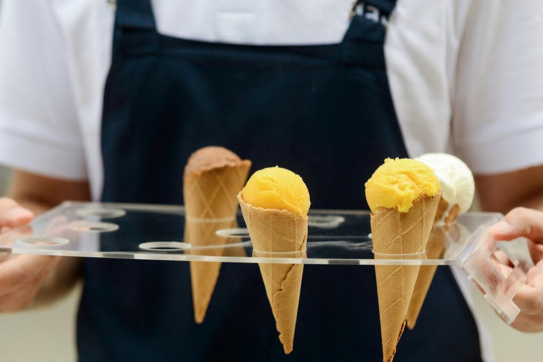 Homemade Ice Cream Shop Forced to Close Due to Lockdown–Then Community Steps In