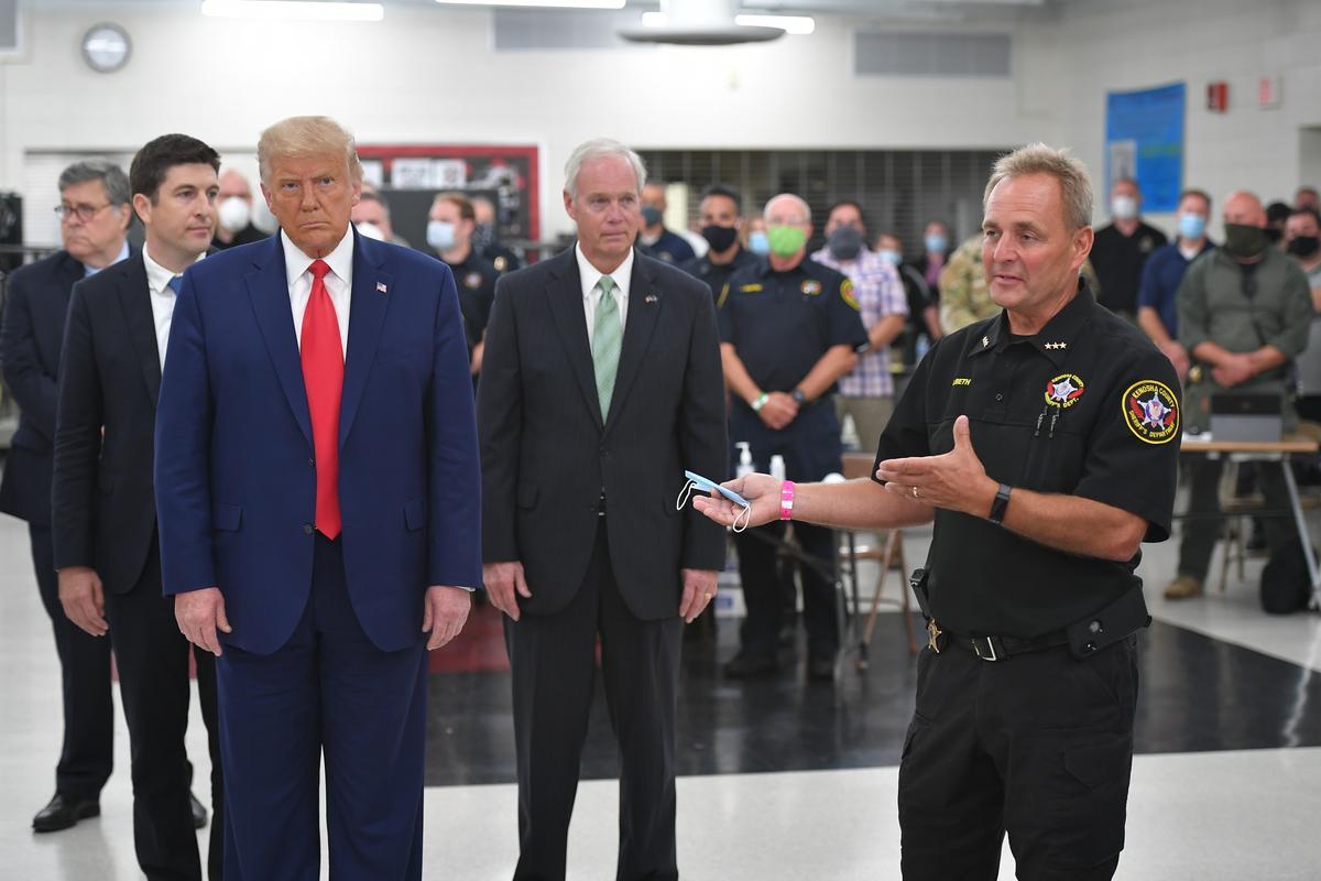 Trump Endorses Sen. Ron Johnson, Encourages Him to Run for 3rd Term