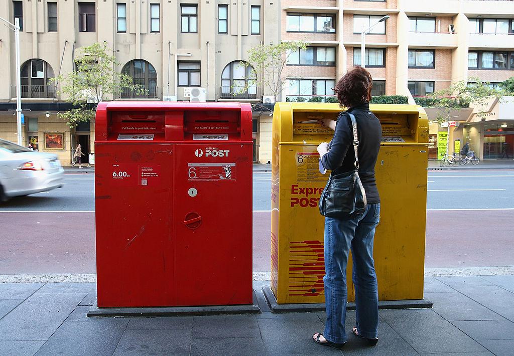 Australia Post Licensees Throw Support Behind Troubled CEO