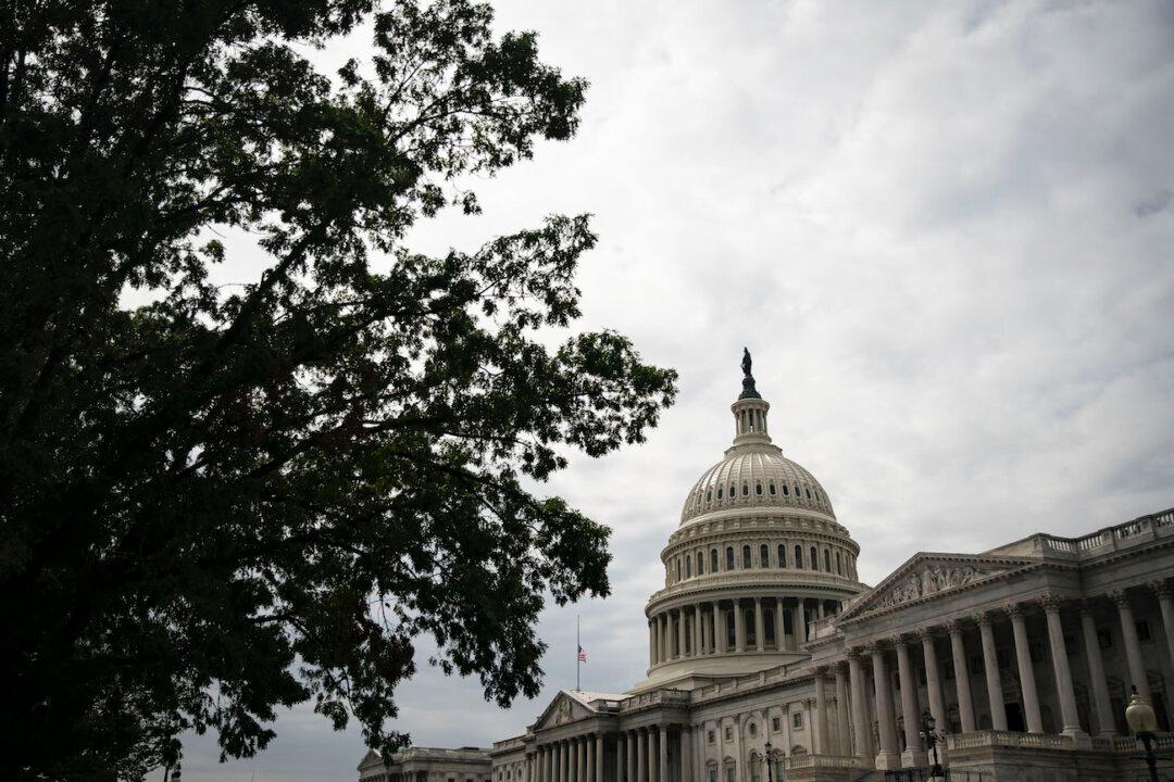 Senate Advances Stopgap Bill to Avert Government Shutdown