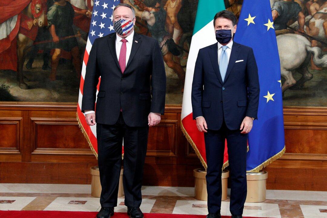 Pompeo Warns Italy Over China’s Economic Influence