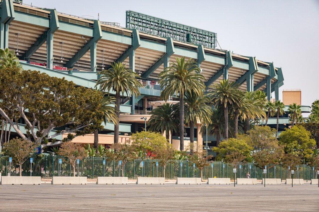 Anaheim City Council Approves Angel Stadium Sale