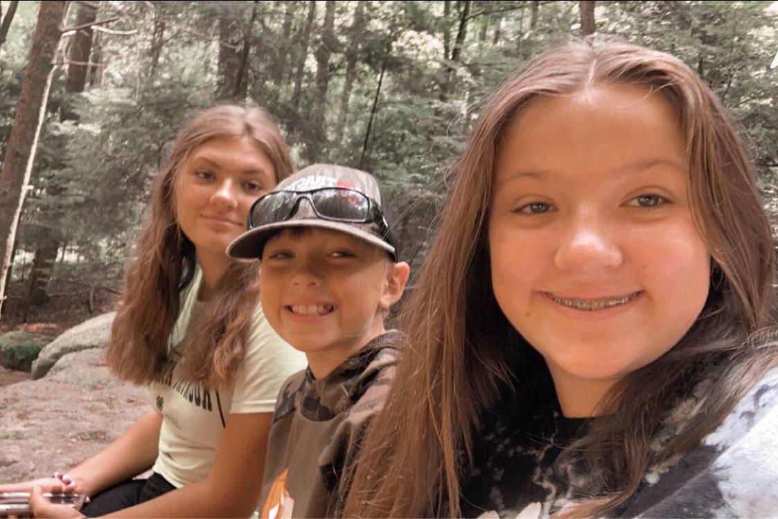 Lincoln with his sisters, Harper and Marlie (Courtesy of <a href="https://www.facebook.com/profile.php?id=1538146079">Amanda White</a>)