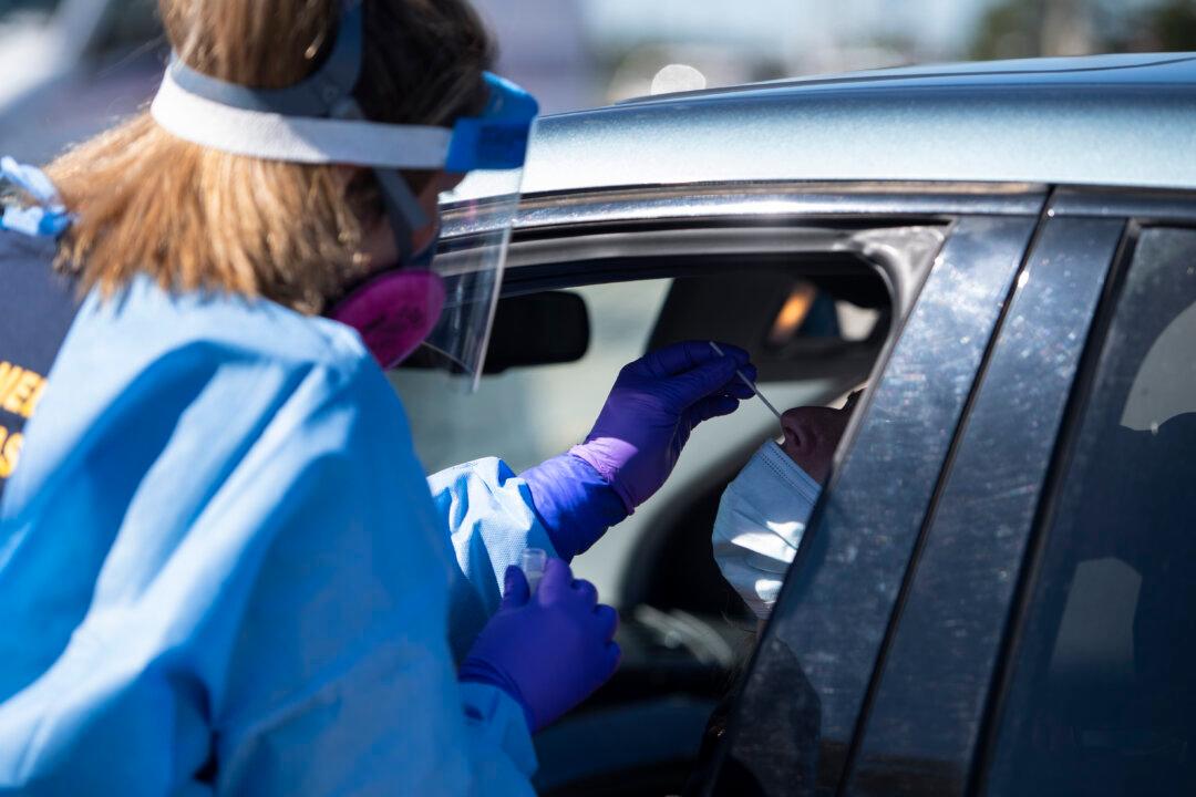 In Ontario, no Negative Test Needed to Attend School if Child has Only One Symptom