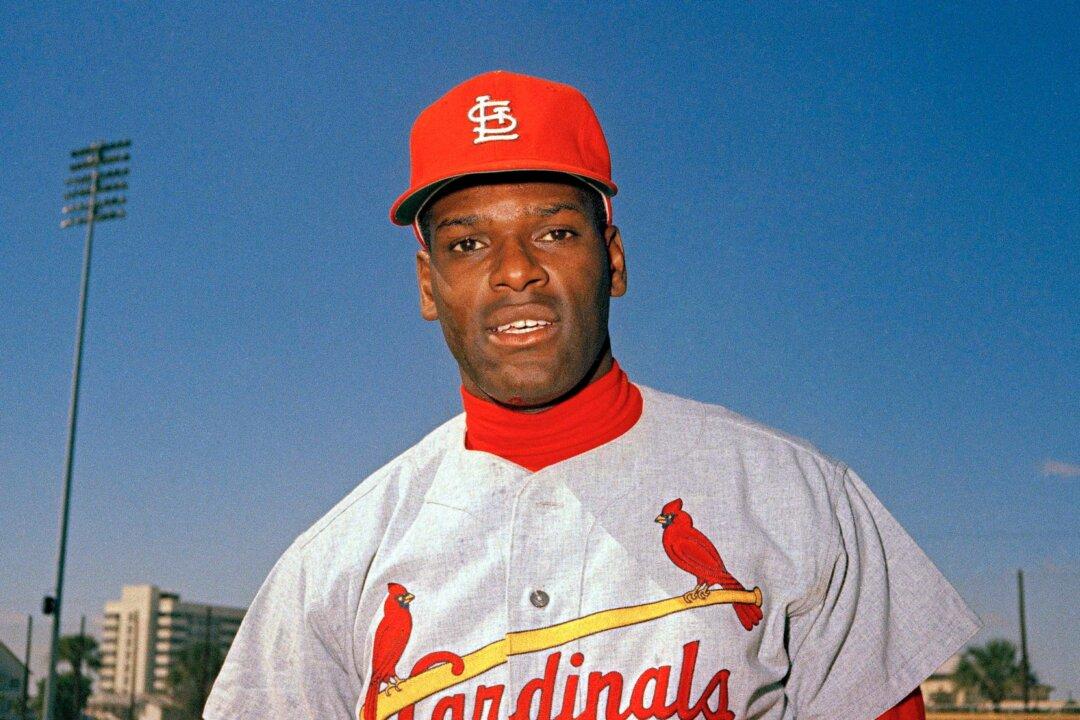 Bob Gibson, World Series Hero and Hall of Fame Ace, Dies at 84