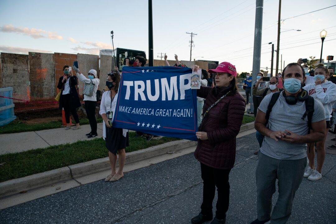 Pro, Anti-Trump Groups Gather Outside Walter Reed, Where Trump Is Being Treated