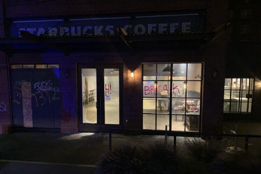 Seattle Anti-Police Protest Turns Violent; 16 Arrested