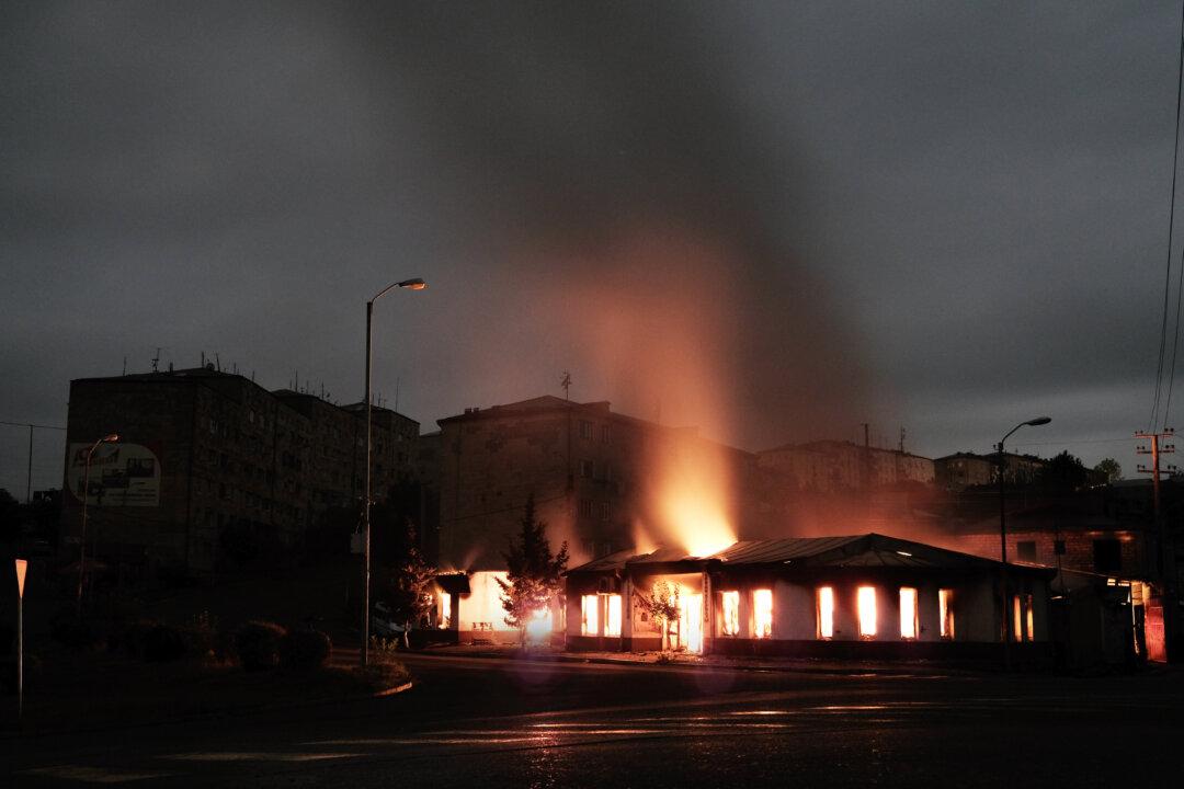 Azerbaijan’s Second-Largest City Hit in Fighting With Armenia
