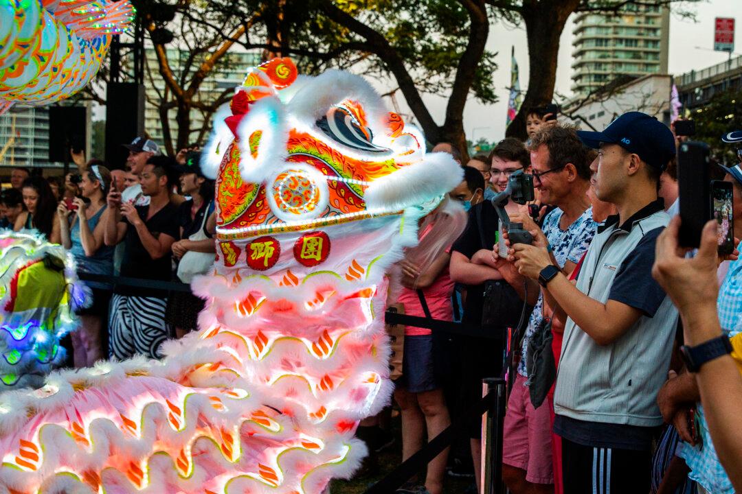 Lions Dance as Australian Cities Ready for Lunar New Year Festival