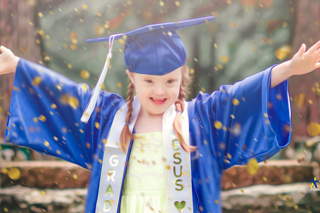 Mom Stages Stunning Photoshoot for Daughter With Down Syndrome’s Kindergarten Graduation