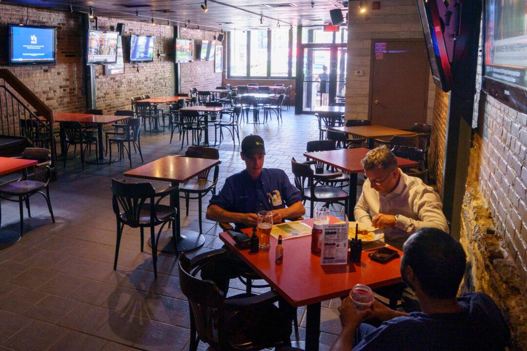 Canadian Businesses Worry About Increasing Debts Amid COVID-19 Pandemic