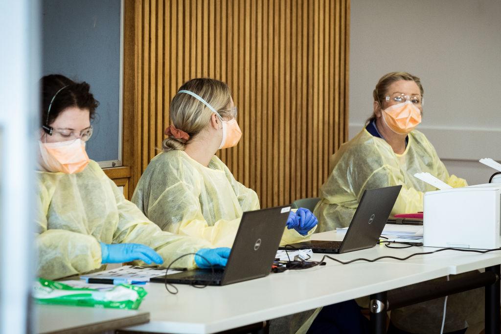 NSW, Victoria Extend COVID-Free Run While SA, WA With Quarantine Breaches