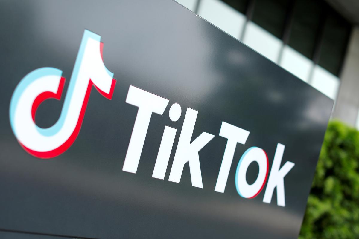 Pakistan Blocks Social Media App TikTok Over Indecency Complaint